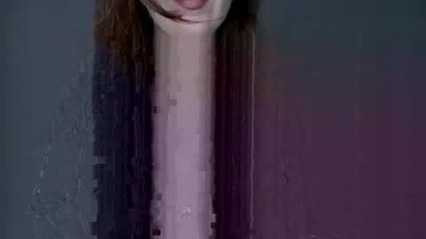 Pola online show from November 18, 2025, 9:52 pm