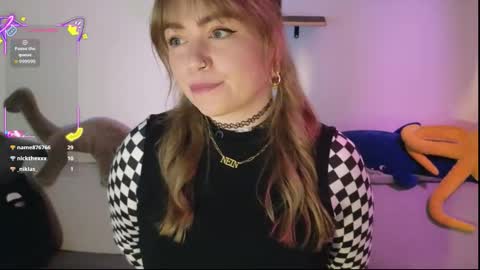 Snapshot of impumpkinbitch chatting on November 12, 2025, 1:00 pm ImPumpkinBitch online show from November 12, 2025, 1:00 pm