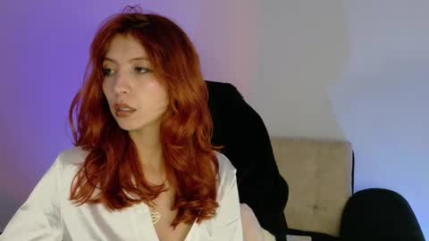 Sienna online show from January 8, 2026, 8:44 pm