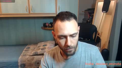 Simo online show from November 9, 2025, 5:44 pm