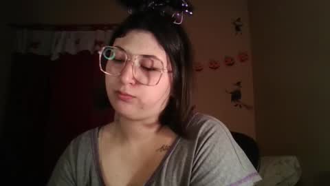 Florencia online show from October 25, 2025, 1:46 am