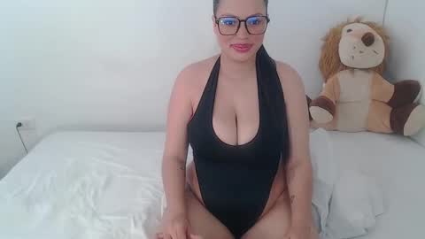 Snapshot of imsweetlips chatting on September 20, 2025, 3:13 pm imsweetlips online show from September 20, 2025, 3:13 pm