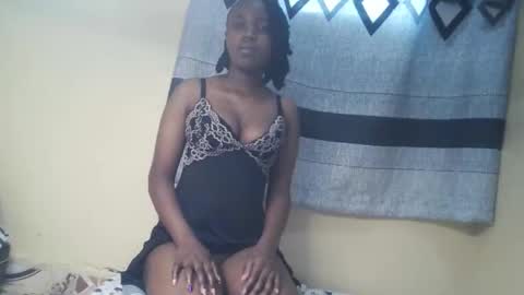 Snapshot of imyour_girl chatting on November 4, 2025, 12:37 pm Im sonny online show from November 4, 2025, 12:37 pm