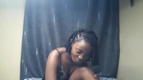 Snapshot of imyour_girl chatting on November 16, 2025, 7:30 pm Im sonny online show from November 16, 2025, 7:30 pm