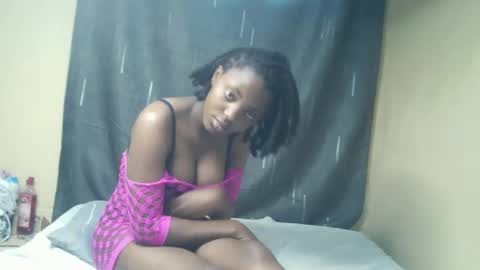 Snapshot of imyour_girl chatting on November 26, 2025, 8:15 am Im sonny online show from November 26, 2025, 8:15 am