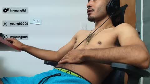 Snapshot of imyourg0d chatting on January 11, 2026, 8:19 am Daniel thumb up me please its important Im new INDEPENDENT MODEL online show from January 11, 2026, 8:19 am