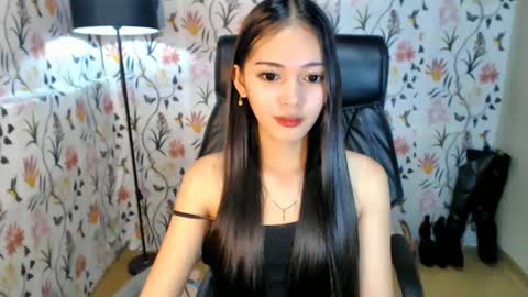 Snapshot of imyourlegalbaby chatting on January 23, 2025, 5:56 am Aki online show from January 23, 2025, 5:56 am