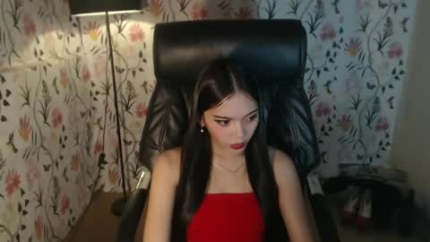 Snapshot of imyourlegalbaby chatting on March 8, 2025, 3:13 pm Aki online show from March 8, 2025, 3:13 pm