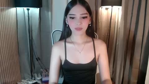 Snapshot of imyourlegalbaby chatting on November 3, 2025, 1:51 am Aki online show from November 3, 2025, 1:51 am