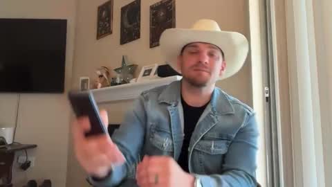 Snapshot of inamate93 chatting on February 11, 2026, 6:02 pm Inmate1993 online show from February 11, 2026, 6:02 pm