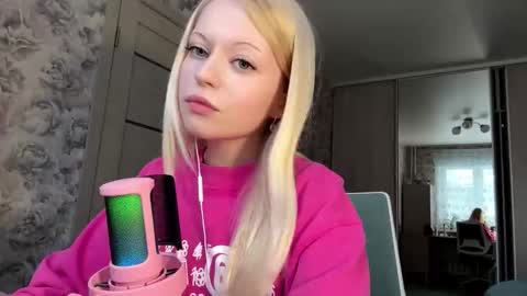 Snapshot of inamillsap chatting on March 4, 2026, 1:39 pm Lola online show from March 4, 2026, 1:39 pm