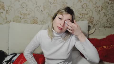 incredible_ariela online show from December 17, 2024, 4:32 pm
