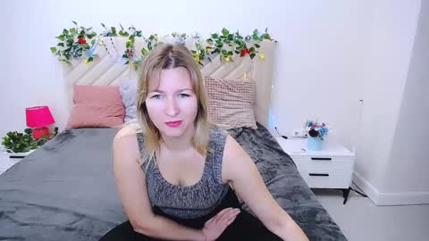 incredible_ariela online show from October 22, 2025, 6:57 am