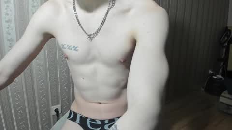 Snapshot of incredibleguy1 chatting on March 2, 2025, 1:15 am IncredibleGuy online show from March 2, 2025, 1:15 am