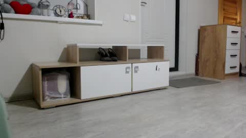 Della online show from April 29, 2026, 5:30 pm