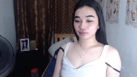 indestructabletrixie online show from January 18, 2025, 8:41 am