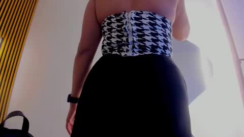 Indi Catalina online show from February 3, 2026, 12:21 pm