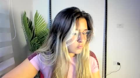 Snapshot of india_secretary chatting on May 12, 2026, 12:08 am Lana online show from May 12, 2026, 12:08 am