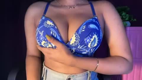 Snapshot of indian_raya chatting on April 18, 2026, 5:28 pm Raya online show from April 18, 2026, 5:28 pm