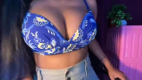 Snapshot of indian_raya chatting on April 18, 2026, 7:58 pm Raya online show from April 18, 2026, 7:58 pm