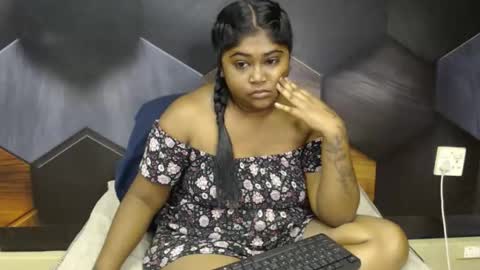 Melz online show from March 25, 2026, 7:03 am