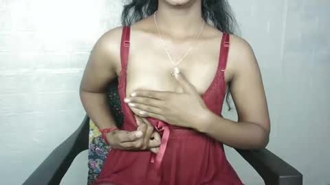 Snapshot of indian_saanvi chatting on December 4, 2025, 4:11 am Saanu online show from December 4, 2025, 4:11 am