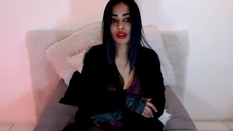 Jazmin online show from July 12, 2026, 3:47 pm