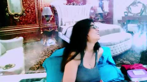 Snapshot of indianallure chatting on January 6, 2025, 8:46 am Femiez online show from January 6, 2025, 8:46 am