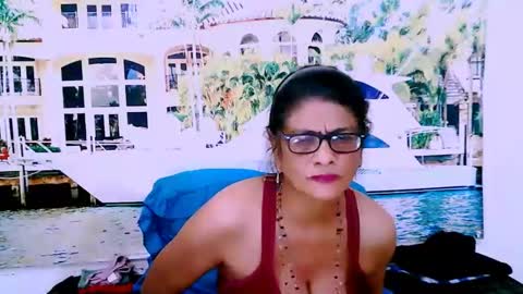 Snapshot of indianallure chatting on January 17, 2025, 1:13 pm Femiez online show from January 17, 2025, 1:13 pm