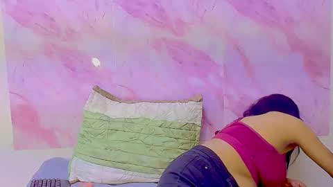 Snapshot of indianallure chatting on October 24, 2025, 7:16 am Femiez online show from October 24, 2025, 7:16 am