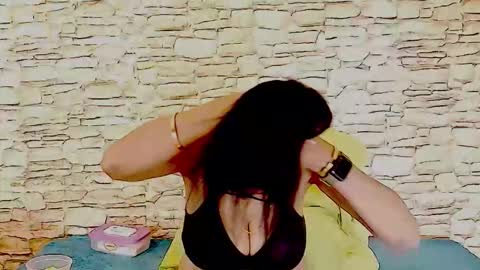 Snapshot of indianallure chatting on April 7, 2026, 5:08 am Femiez online show from April 7, 2026, 5:08 am
