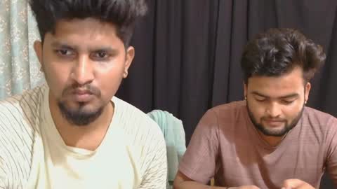 Snapshot of indiandesiguys2023 chatting on May 28, 2026, 5:16 am indian guys for you online show from May 28, 2026, 5:16 am