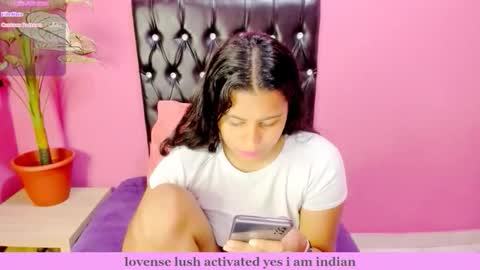 PARADISEQUEEN online show from March 27, 2026, 2:28 pm