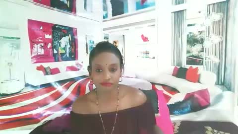 Snapshot of indianlovebug chatting on September 12, 2025, 6:08 pm Leah online show from September 12, 2025, 6:08 pm