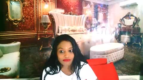 Snapshot of indianlovebug chatting on September 22, 2025, 5:26 pm Leah online show from September 22, 2025, 5:26 pm