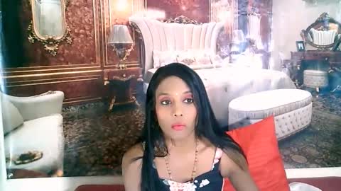 Snapshot of indianlovebug chatting on September 29, 2025, 5:12 am Leah online show from September 29, 2025, 5:12 am