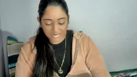 Indianpalgal69 online show from November 19, 2025, 12:21 am