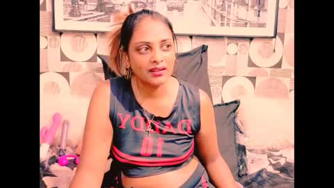 indianplaymate online show from December 5, 2025, 6:15 pm