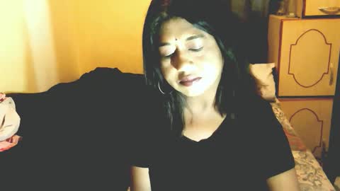 indianpleasures21 online show from March 27, 2026, 7:47 am