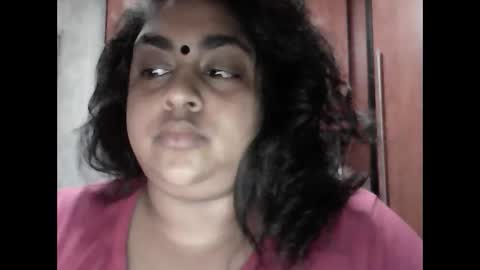 indianpooja1027 online show from December 15, 2025, 7:29 pm