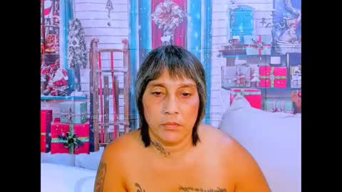 indianroxy27 online show from December 18, 2025, 7:53 pm