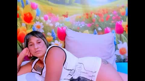 indianroxy27 online show from January 8, 2026, 12:24 am