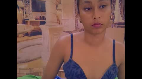indiansexybutt4u2luv online show from February 3, 2026, 6:22 am
