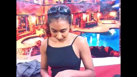 indiansexybutt4u2luv online show from March 29, 2026, 6:02 am