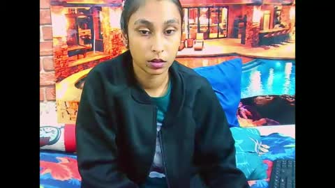 indiansexybutt4u2luv online show from June 12, 2026, 6:56 am
