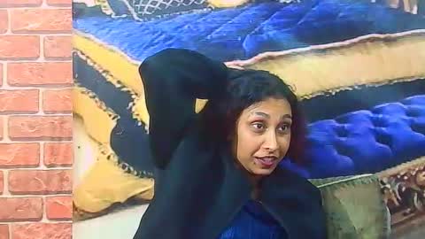 indiansexybutt4u2luv online show from July 17, 2026, 5:47 am