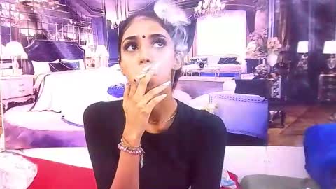 Snapshot of indiansexyslender4u2luv chatting on December 2, 2025, 5:24 am indiansexyslender4u2luv online show from December 2, 2025, 5:24 am