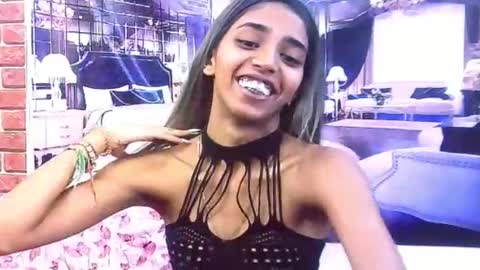 Snapshot of indiansexyslender4u2luv chatting on December 15, 2025, 5:34 am indiansexyslender4u2luv online show from December 15, 2025, 5:34 am