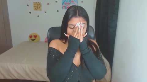 Aleja vallejo online show from October 28, 2025, 1:58 pm