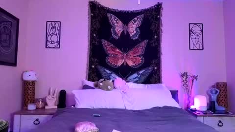 Indigo Bay online show from April 11, 2026, 1:21 am